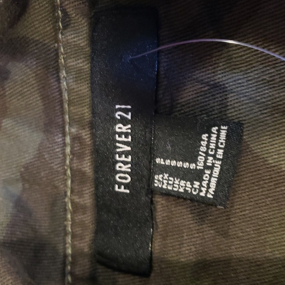Forever 21 Girls Camo shirt - Picture 6 of 8